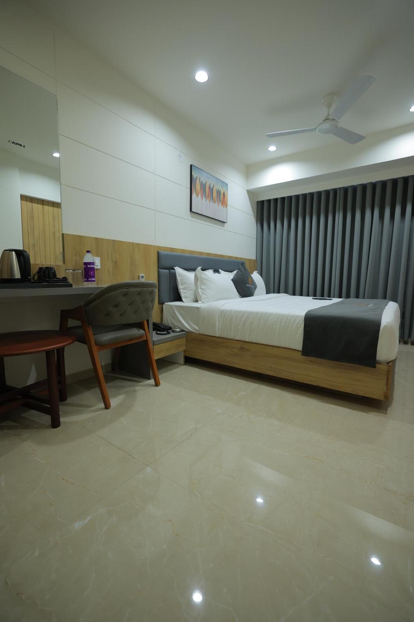 Hotel Shayan Inn Rajkot Εξωτερικό φωτογραφία
