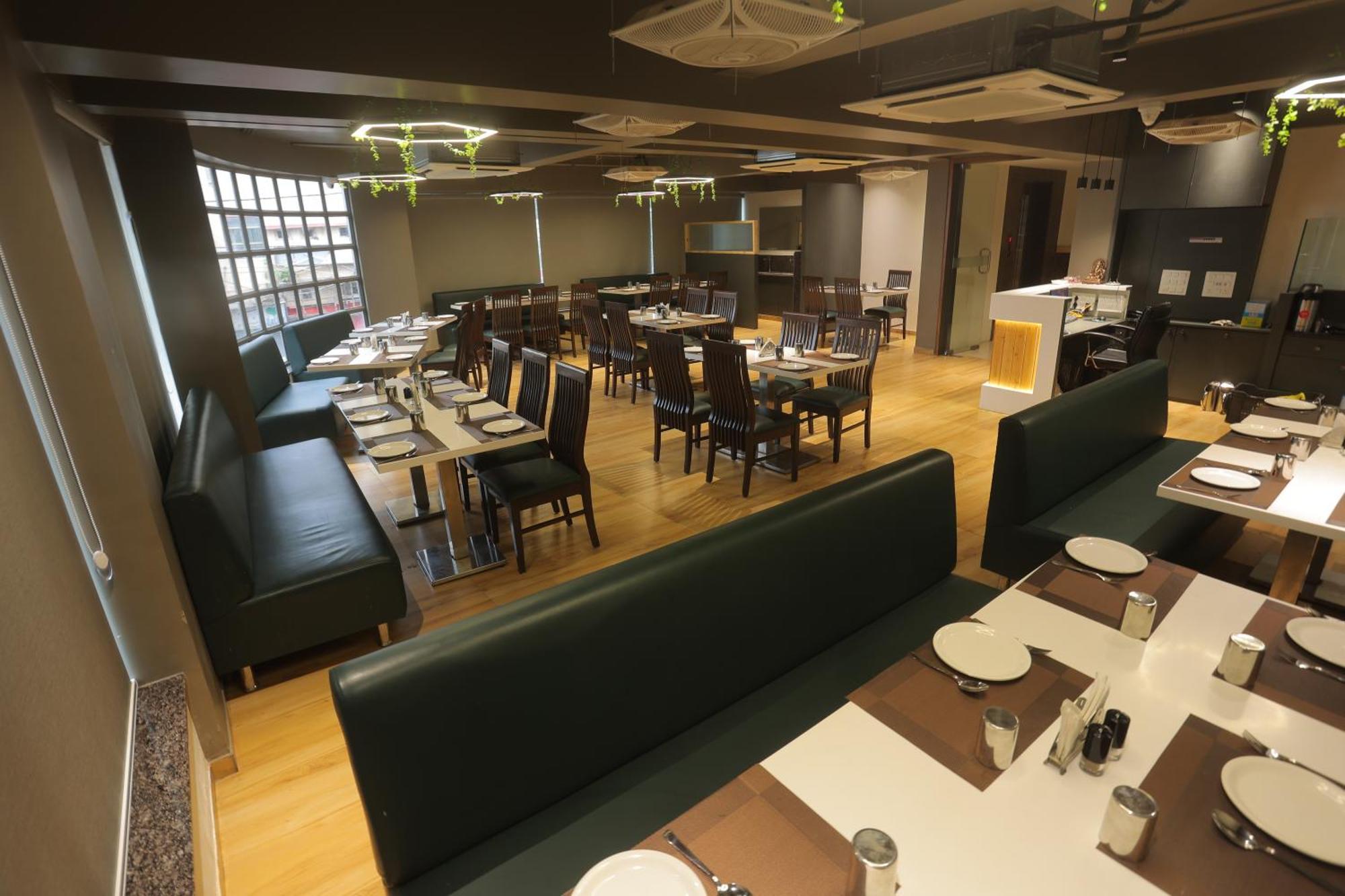 Hotel Shayan Inn Rajkot Εξωτερικό φωτογραφία