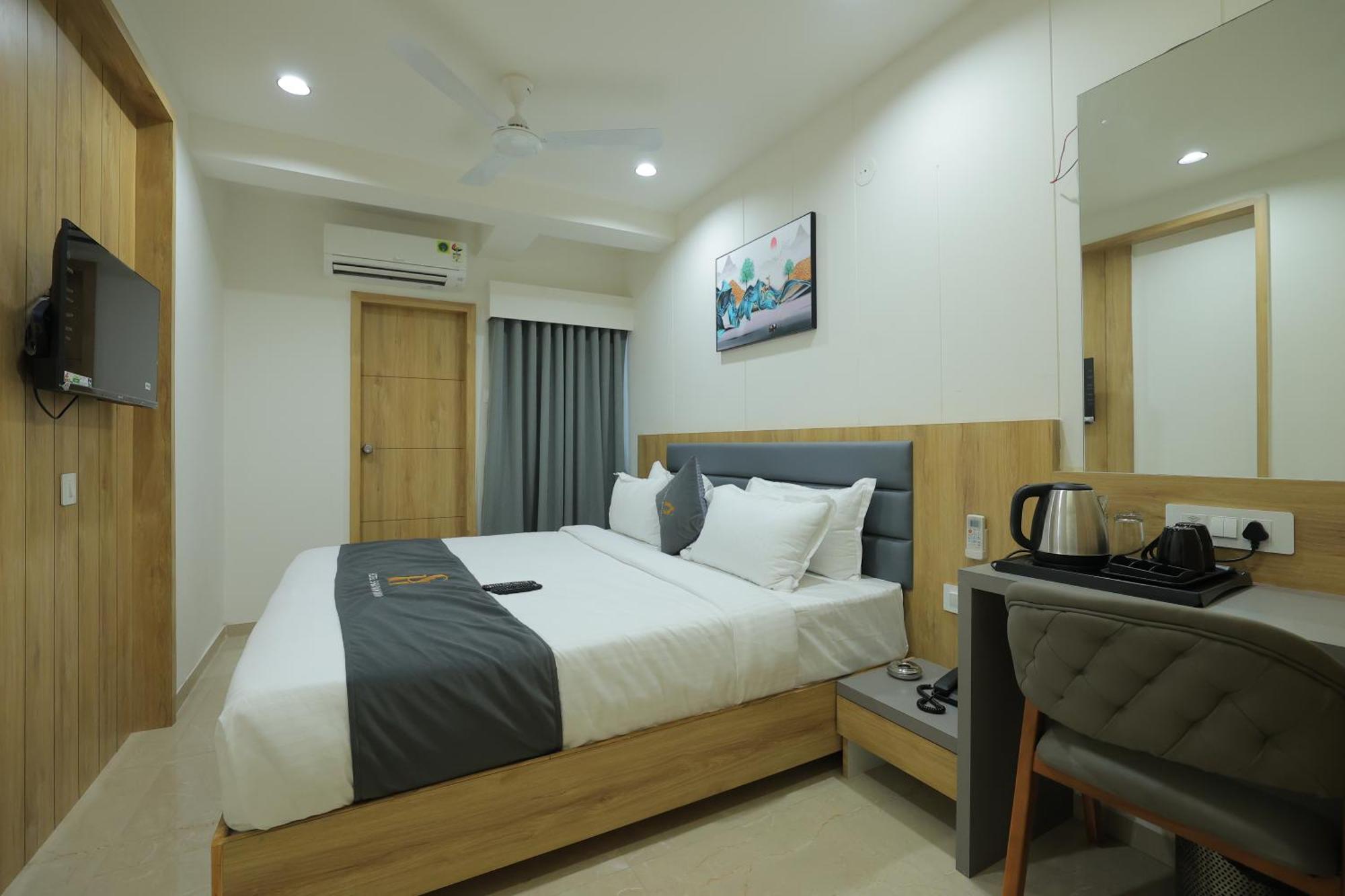 Hotel Shayan Inn Rajkot Εξωτερικό φωτογραφία